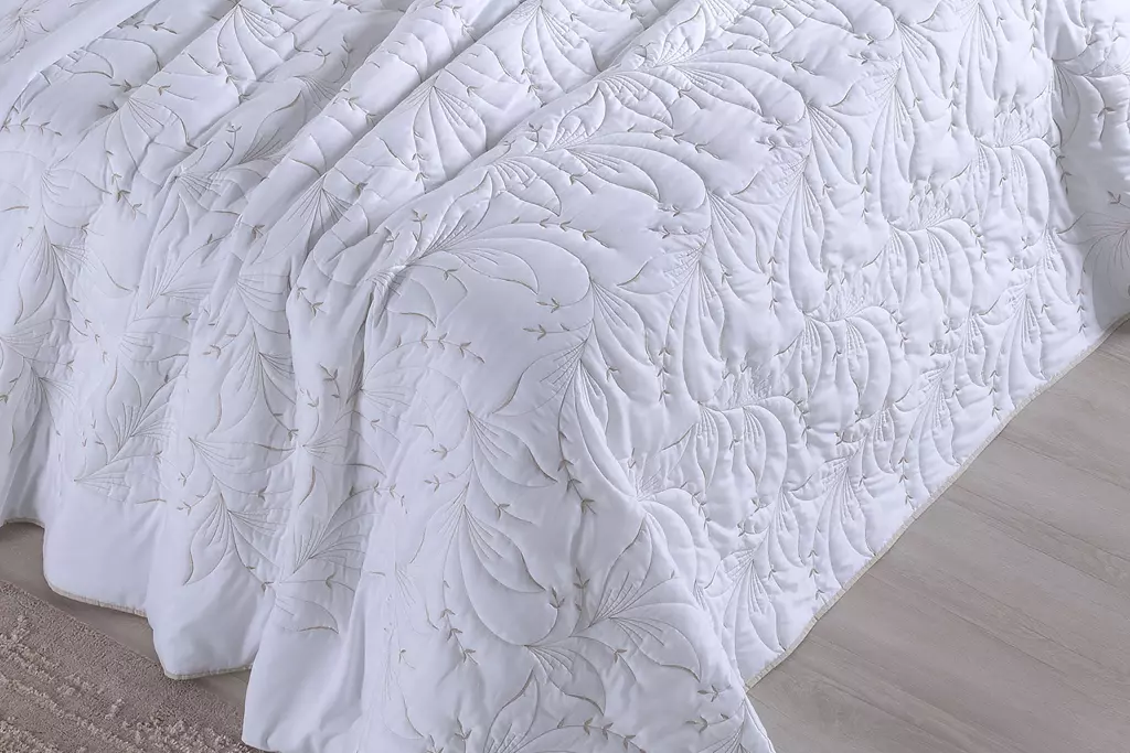 COBRE LEITO QUEEN SINTONIA 03 PEÇAS - 200 FIOS - BORDADO foto adicional 5