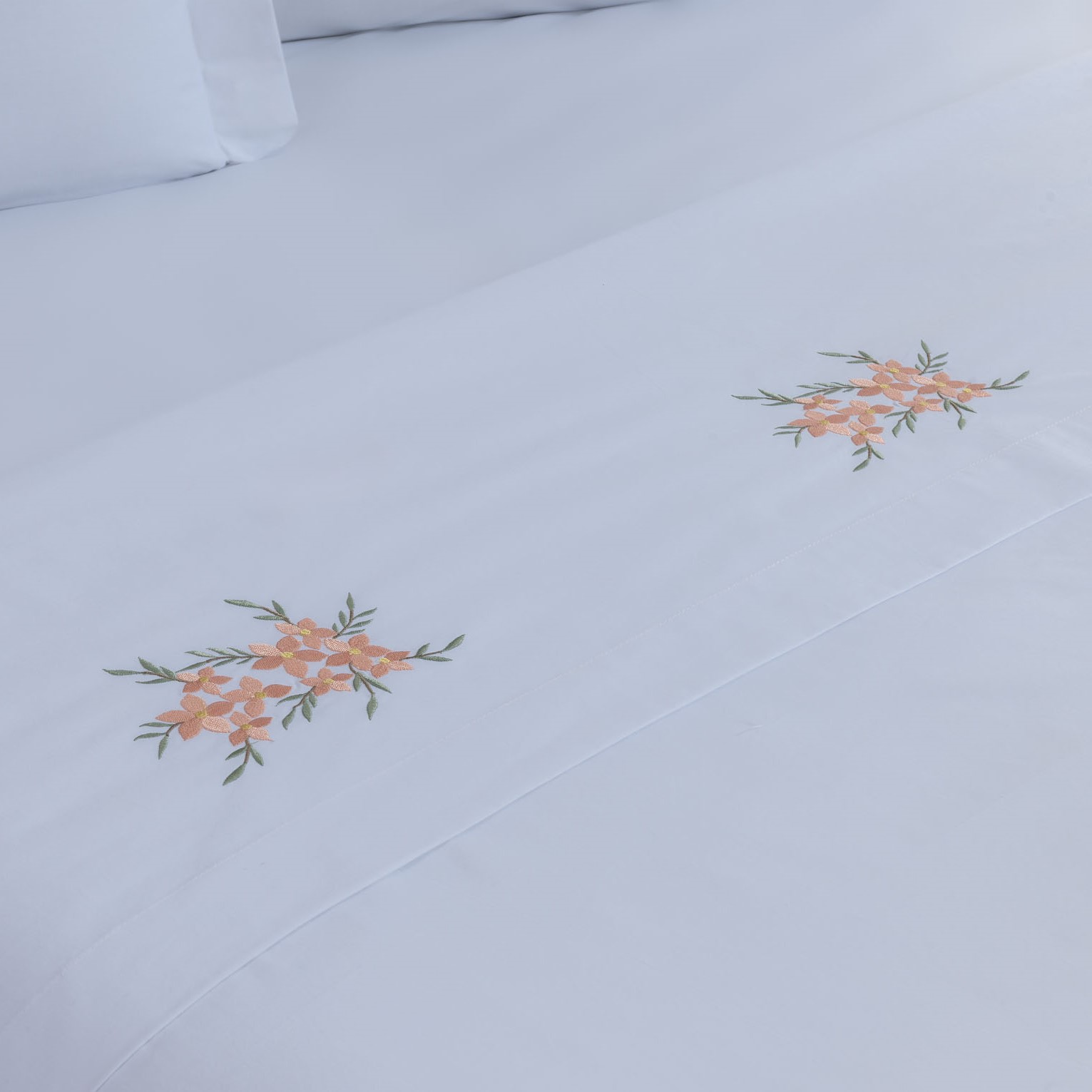 JOGO DE CAMA SOLTEIRO BEM - ME - QUER 3 PEÇAS - BORDADO - PERCAL 230 FIOS  PURO ALGODÃO foto adicional 3