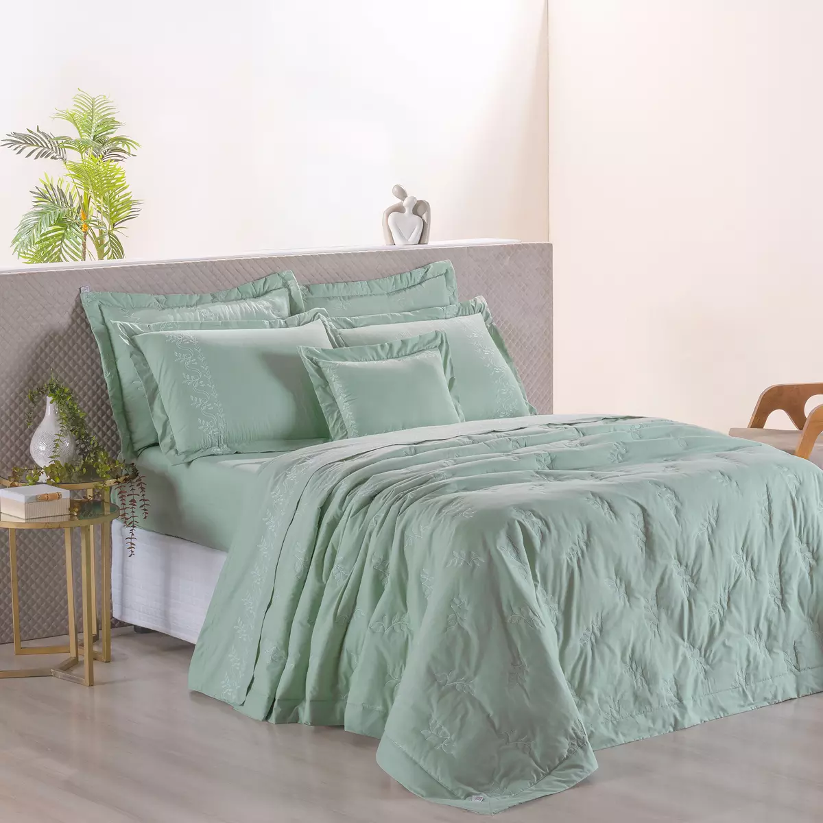 COBRE LEITO KING BORDADO GARDEN  3 PEÇAS - 230 FIOS - MEDIDA DE SUPER KING