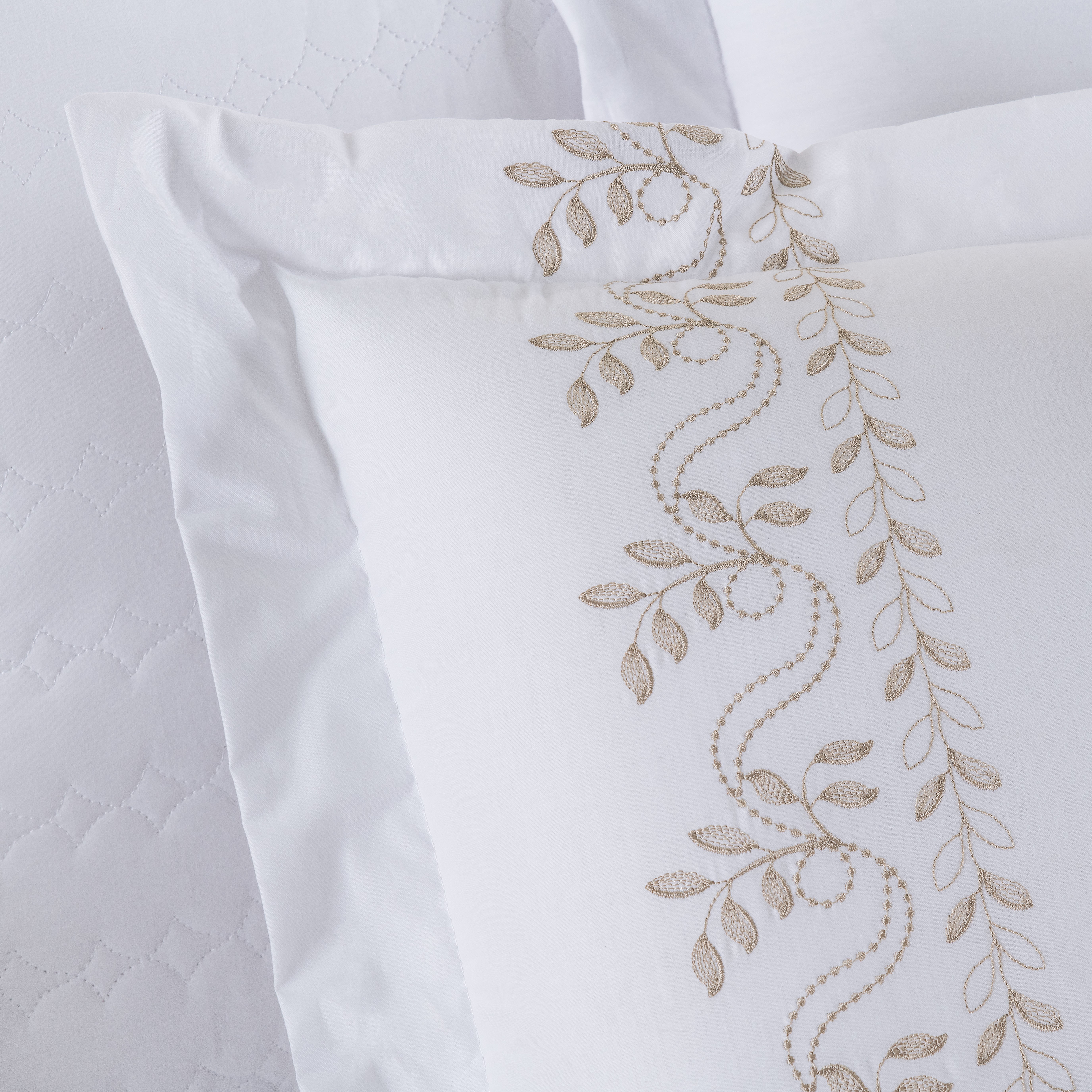 ALMOFADA BORDADA GARDEN CAPA E REFIL  RETANGULAR 2 PEÇAS - 230 FIOS -PURO ALGODÃO foto adicional 3