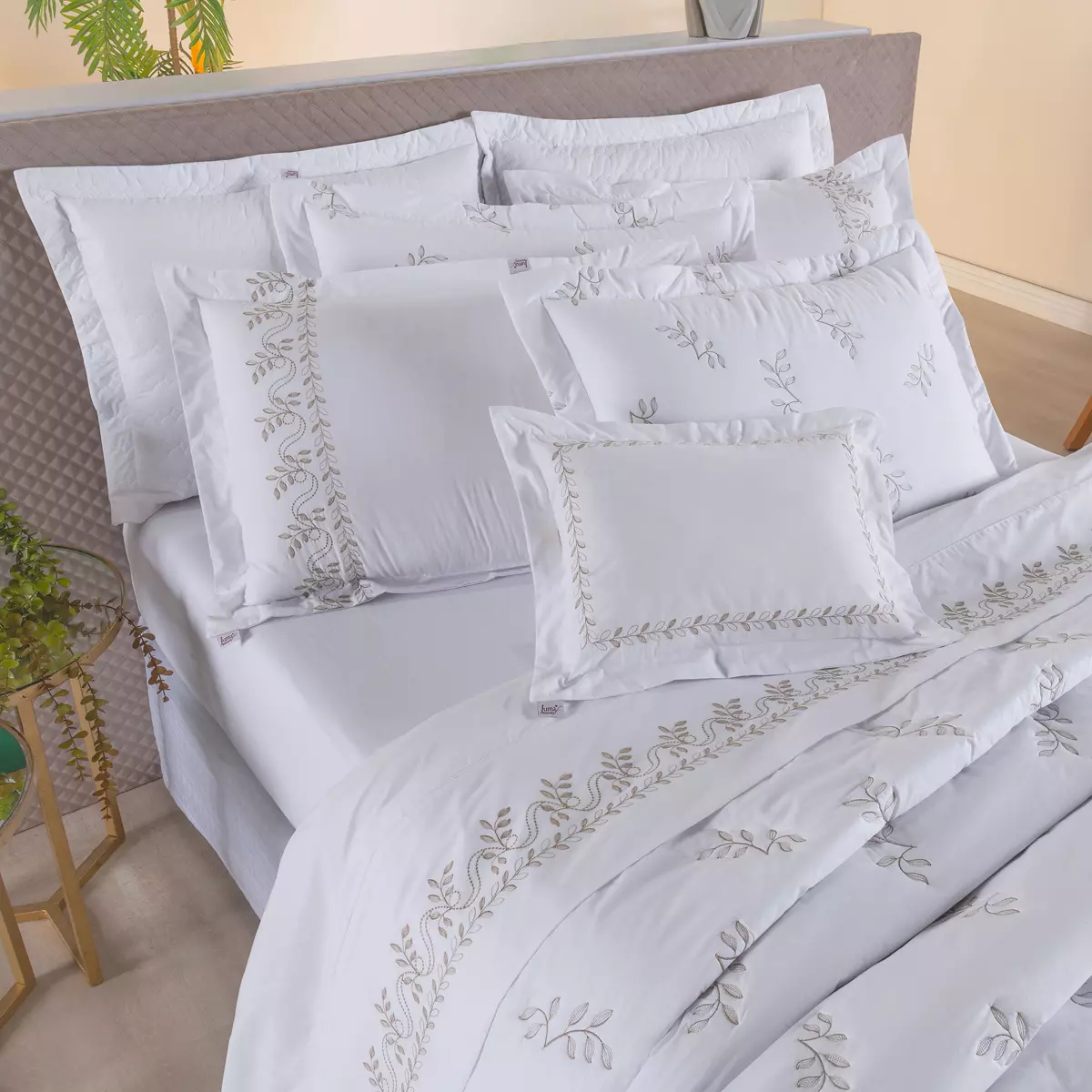 ALMOFADA BORDADA GARDEN CAPA E REFIL  RETANGULAR 2 PEÇAS - 230 FIOS -PURO ALGODÃO foto adicional 6