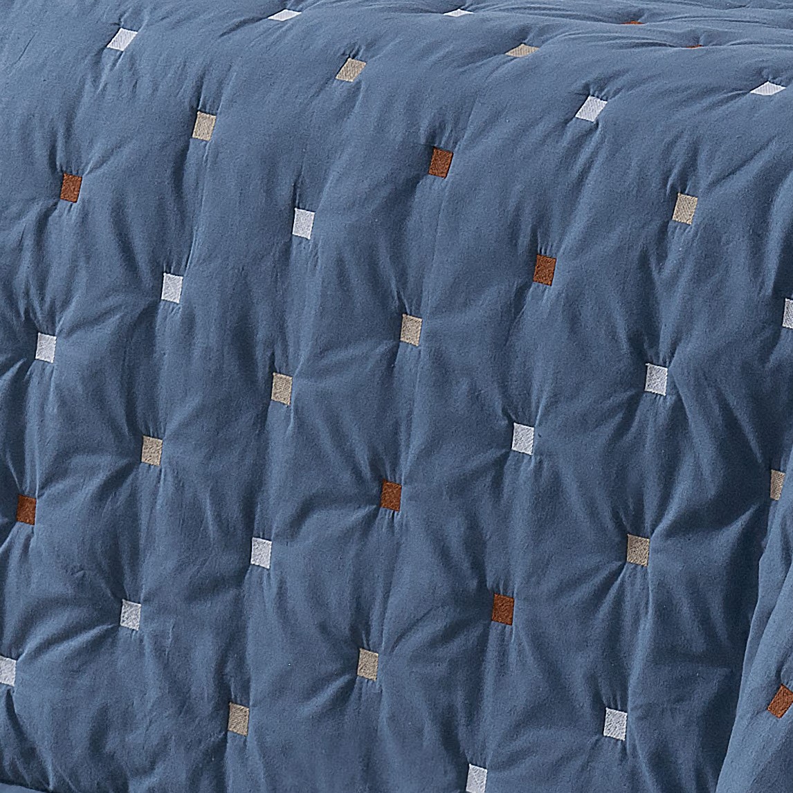 COBRE LEITO QUEEN ESTILO 03 PECAS - PERCAL 230 FIOS - BORDADO foto adicional 2