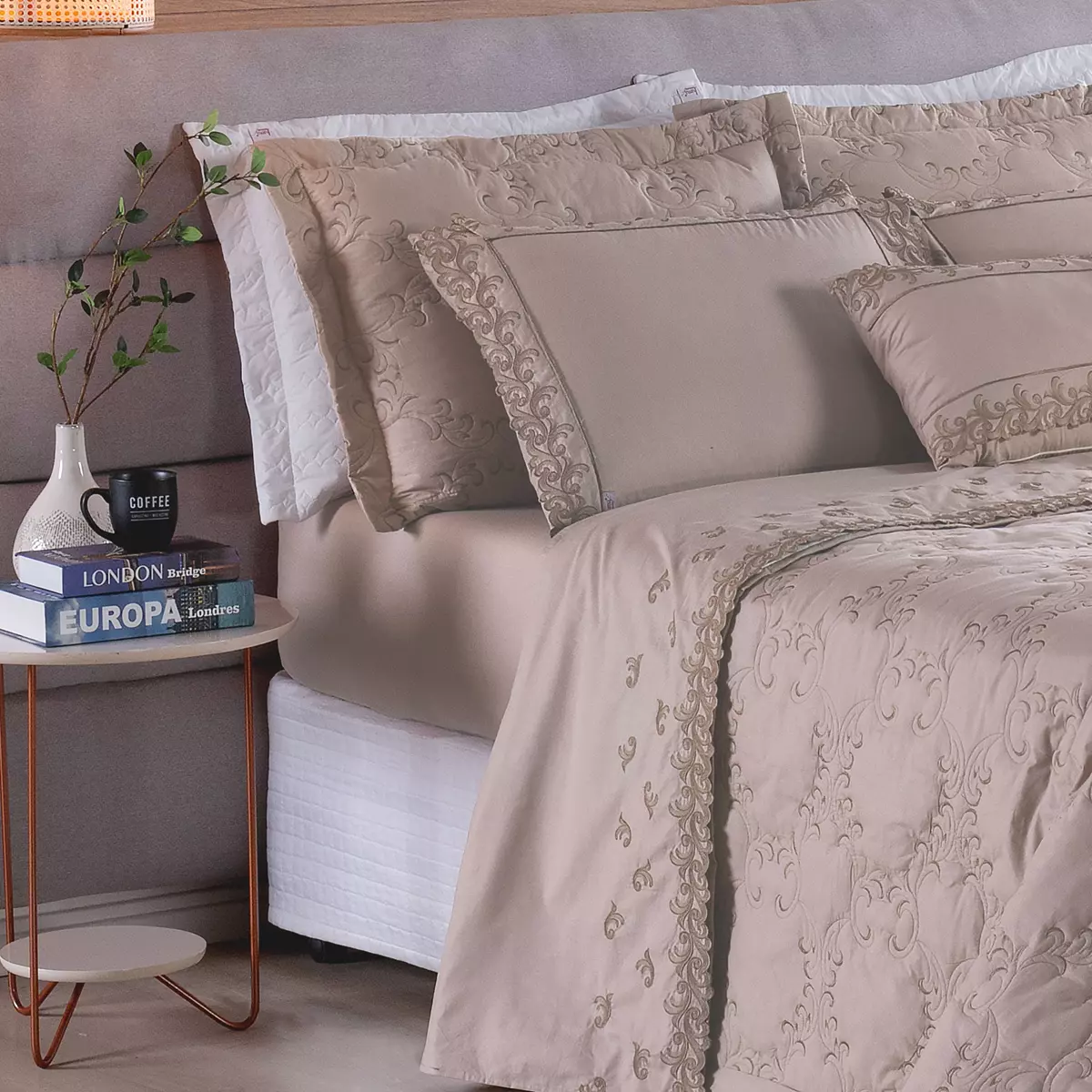 JOGO DE CAMA QUEEN BORDADO SELECT 4 PEÇAS - 230 FIOS