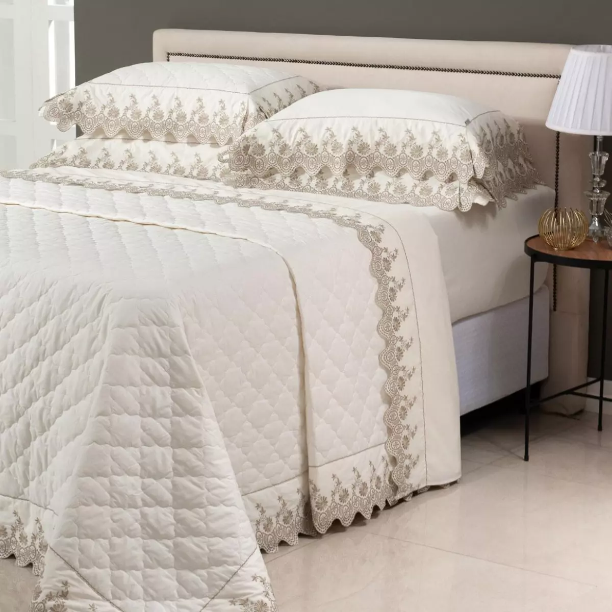 COBRE LEITO BORDADO KING ELEGANZA 3 PEÇAS foto adicional 4