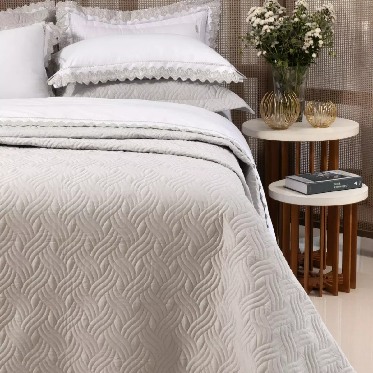 JOGO DE CAMA QUEEN BORDADO BELINE   4 PEÇAS foto adicional 1