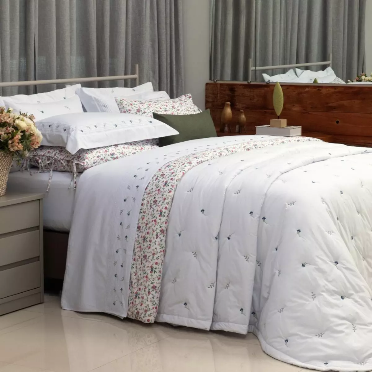 COBRE LEITO SUPER KING BORDADO ESPLENDORE 3 PEÇAS