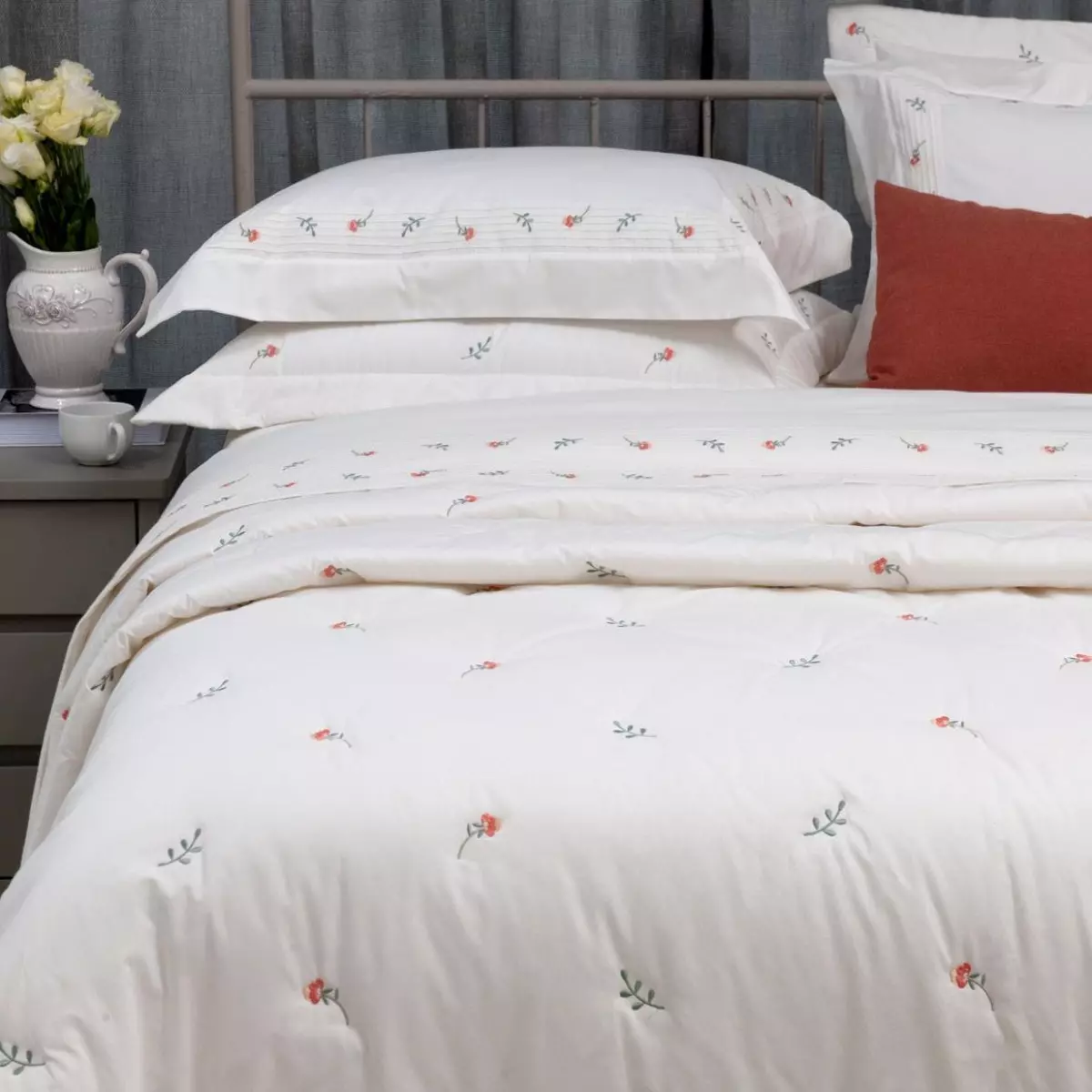 COBRE LEITO SUPER KING BORDADO ESPLENDORE 3 PEÇAS foto adicional 2