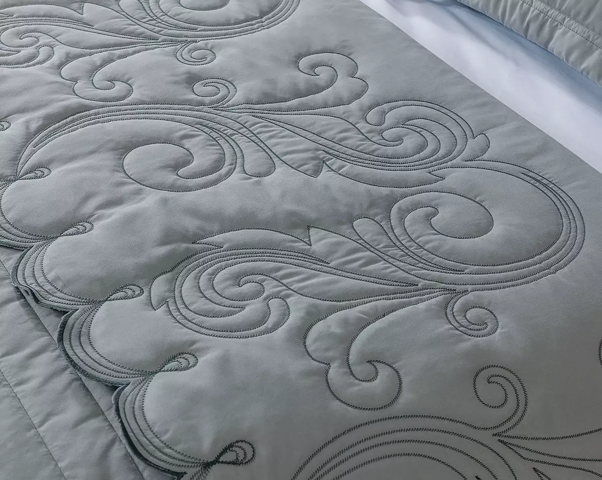 KIT ENXOVAL QUEEN VERSÁTILE DUO 06 PEÇAS - MATELASSADO E BORDADO - 4 CORES DISPONÍVEIS foto adicional 7