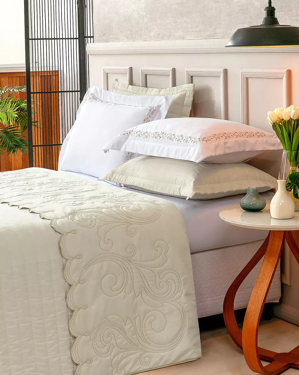 KIT ENXOVAL QUEEN VERSÁTILE DUO 06 PEÇAS - MATELASSADO E BORDADO - 4 CORES DISPONÍVEIS foto adicional 12
