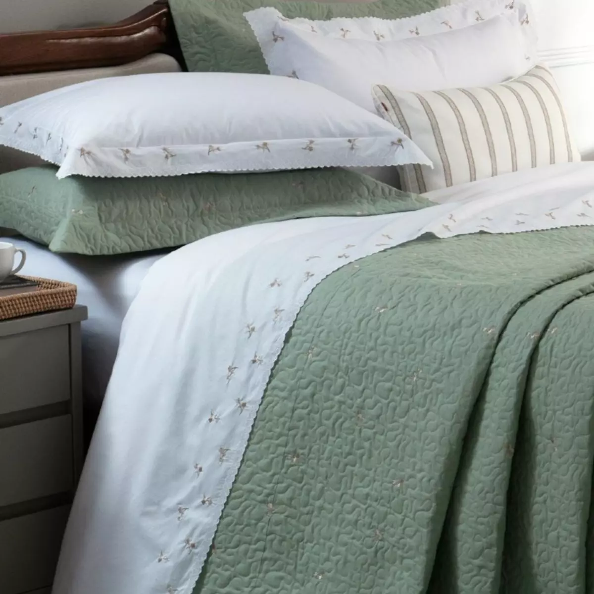 COBRE LEITO QUEEN BORDADO FASCÍNIO 3 PEÇAS foto adicional 2