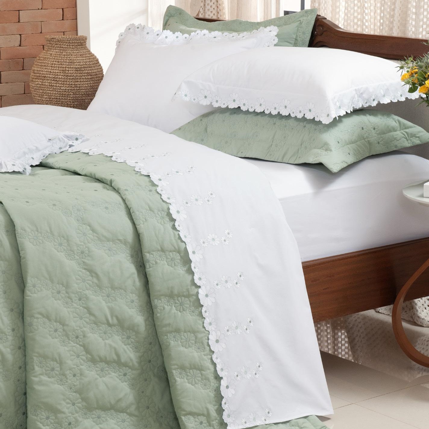 COBRE LEITO  QUEEN  NUANCE 03 PEÇAS - PERCAL 250 FIOS - BORDADO foto adicional 3