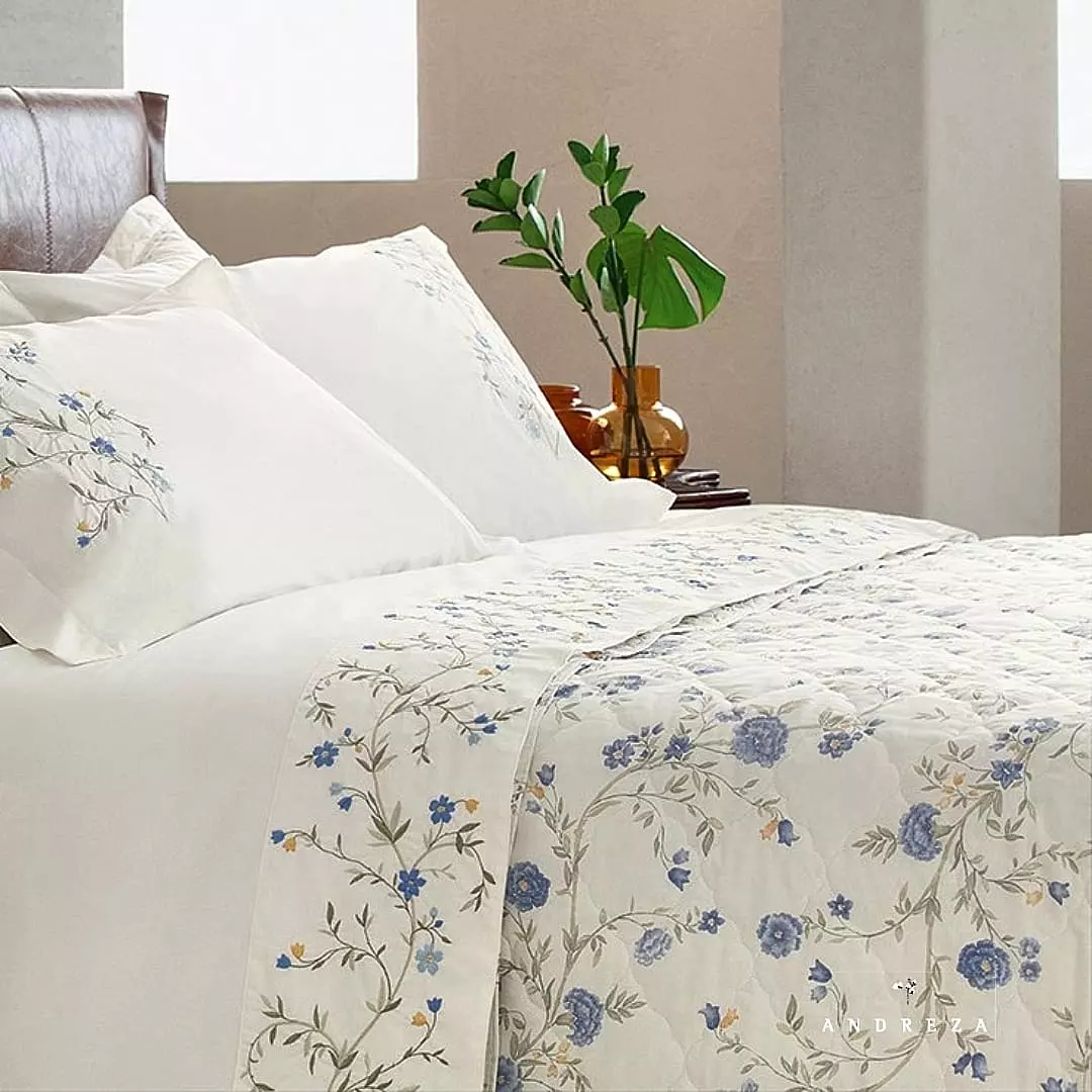 JOGO DE CAMA FLORAL QUEEN LISLIE 4 PEÇAS - PERCAL 200 FIOS - ACABAMENTO: FRONHA LOCALIZADA  foto adicional 3