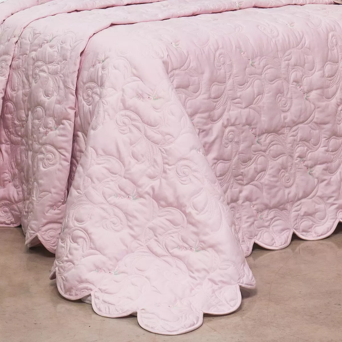 COBRE LEITO SUPER  KING FLORIAN 03 PEÇAS - 400 FIOS EGIPCIOS foto adicional 3