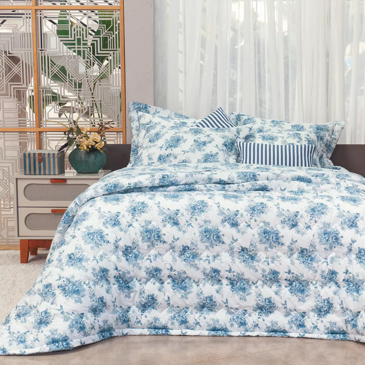 COBRE LEITO QUEEN  POEME 3 PEÇAS - PERCAL 300 FIOS ACETINADOS