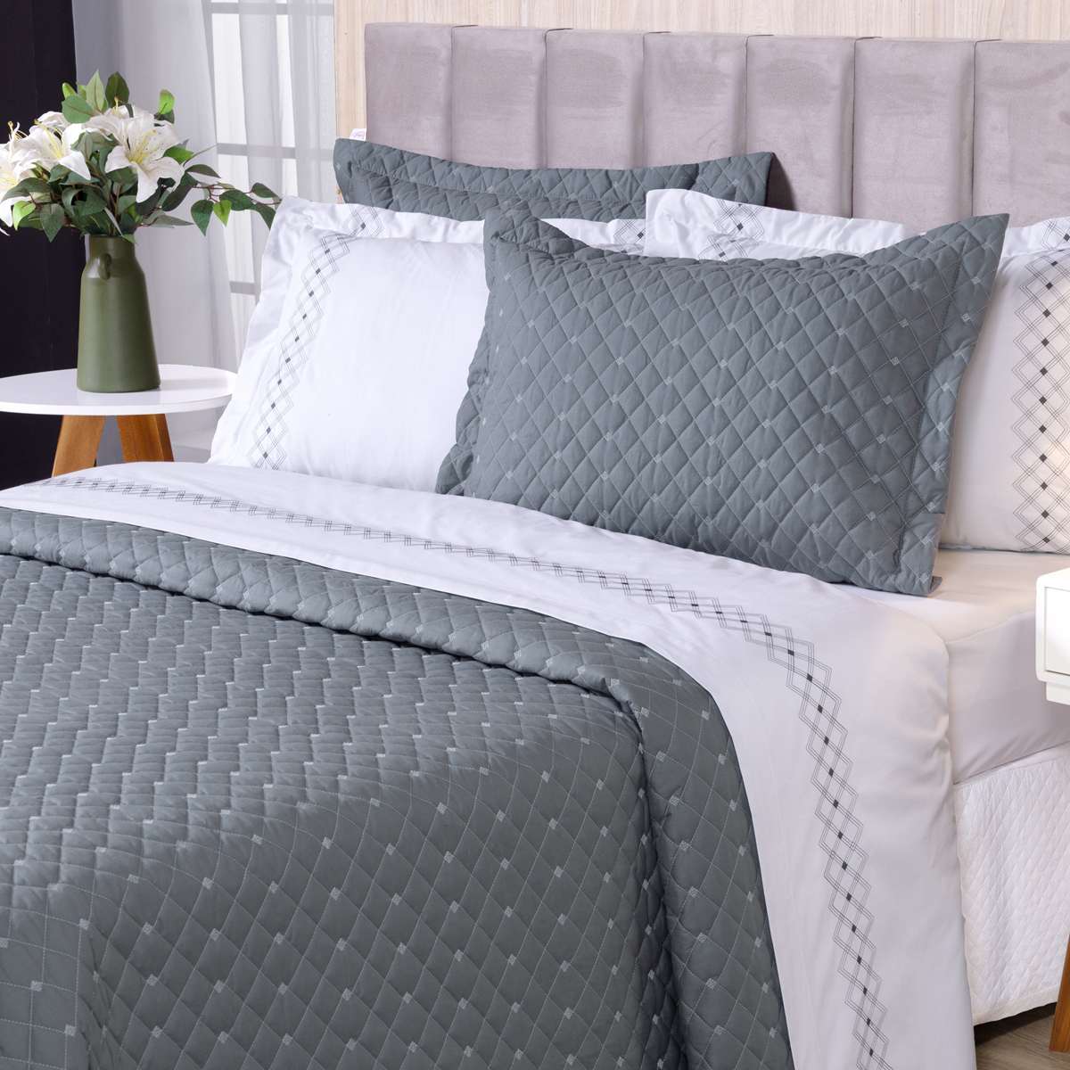 JOGO DE CAMA CASAL PONTUAL 4 PEÇAS BORDADO - PERCAL 230 FIOS - PURO ALGODÃO