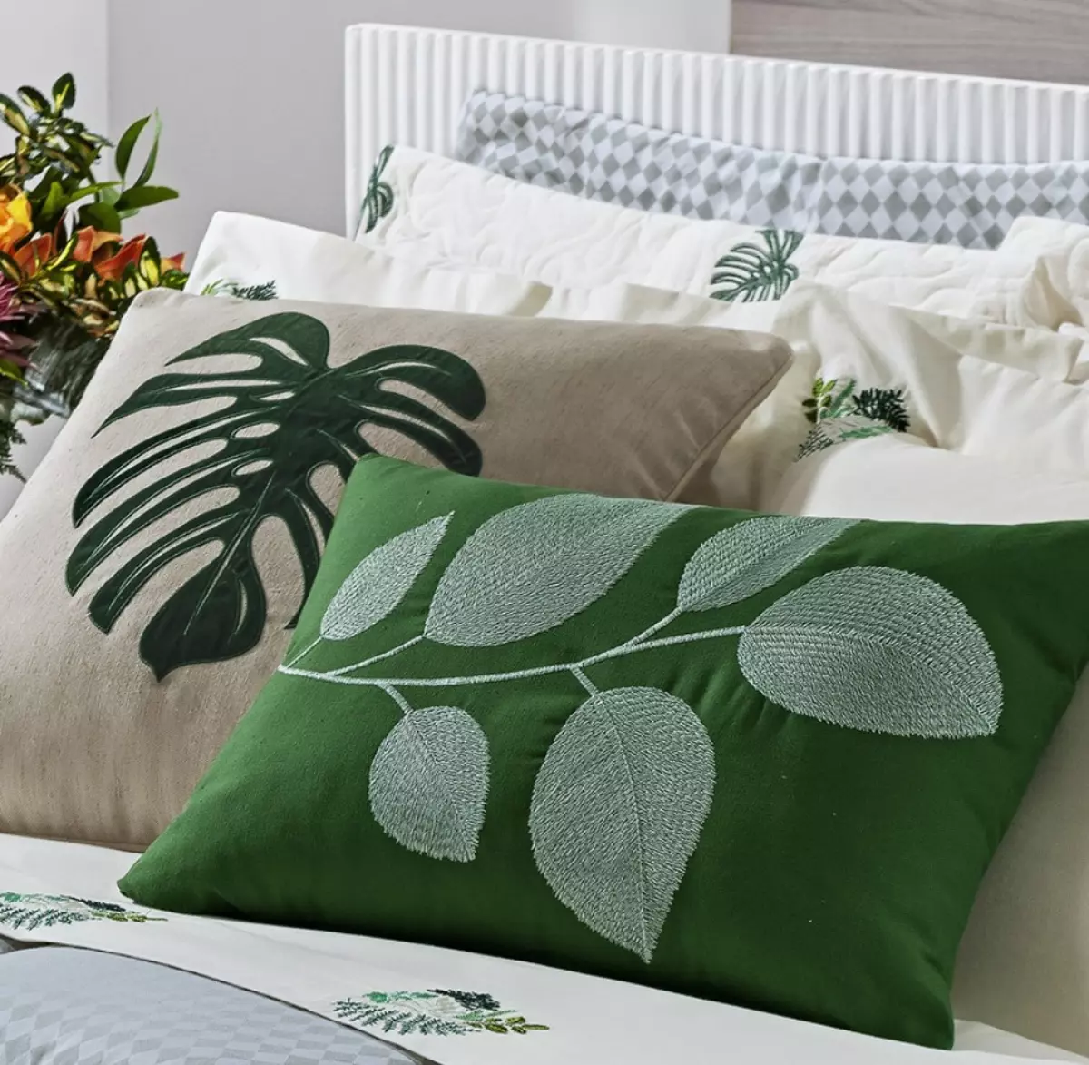 ALMOFADA DECORATIVA  PRIMAVERA 2 PEÇAS -   250 FIOS ACETINADOS